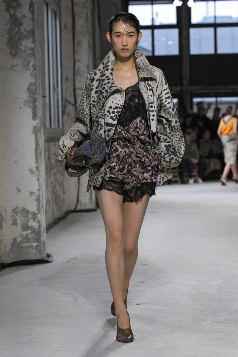 PFW:Dries Van Noten 工作室釋出首個系列,成功秉承品牌的美學與理念