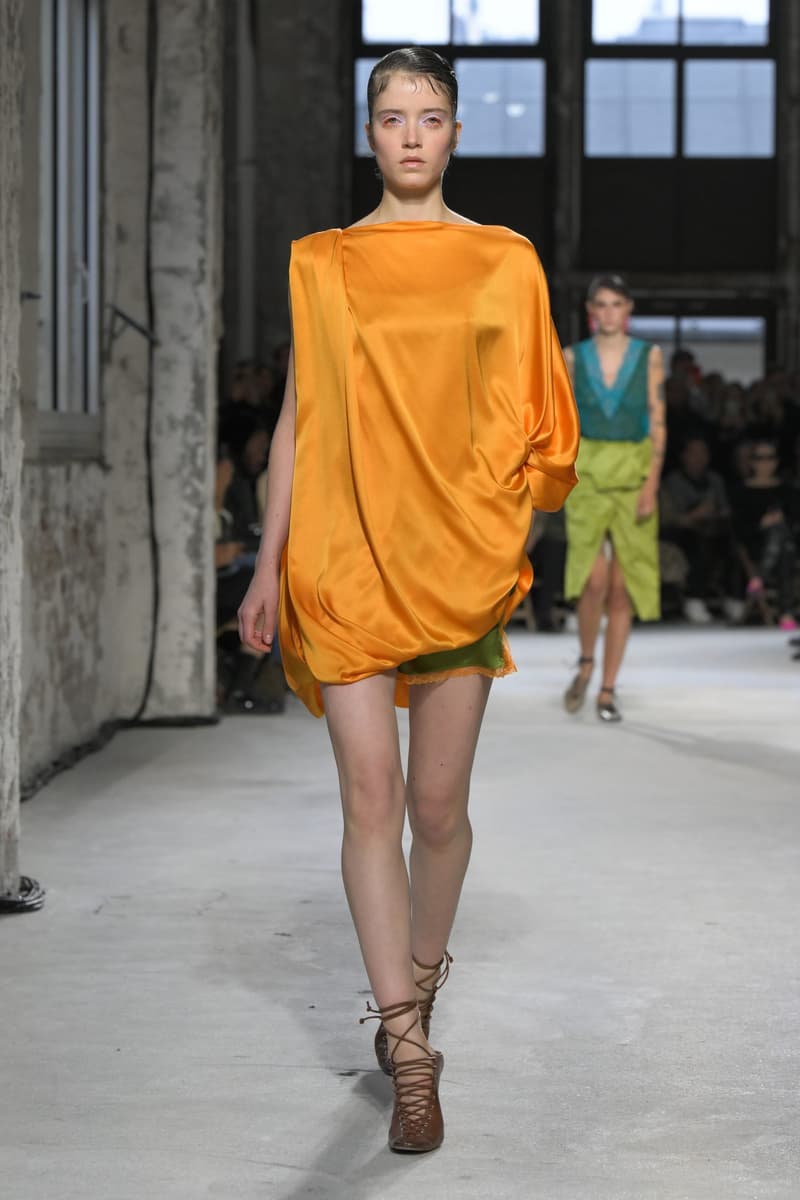 PFW:Dries Van Noten 工作室釋出首個系列,成功秉承品牌的美學與理念