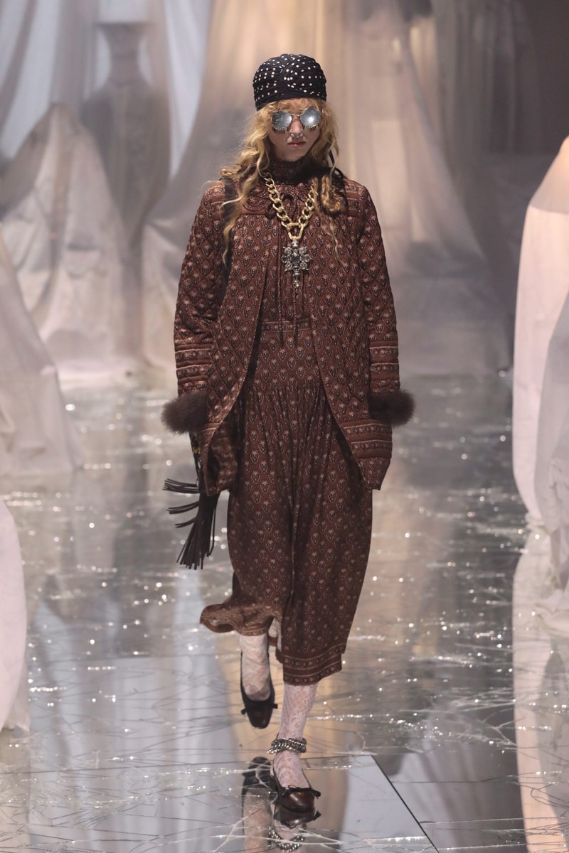 PFW：Alessandro Michele 的 Valentino 時代，以浪漫華麗的波希米亞風格展開序幕