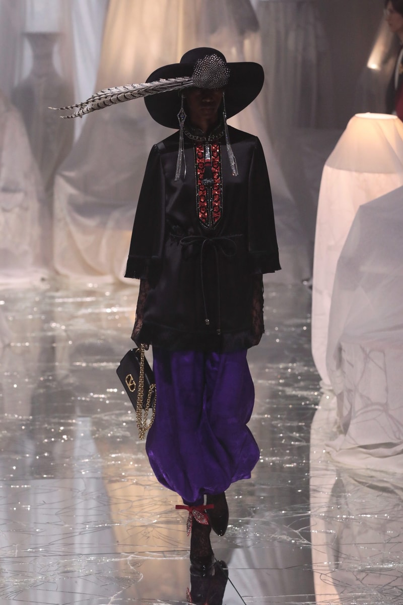PFW：Alessandro Michele 的 Valentino 時代，以浪漫華麗的波希米亞風格展開序幕