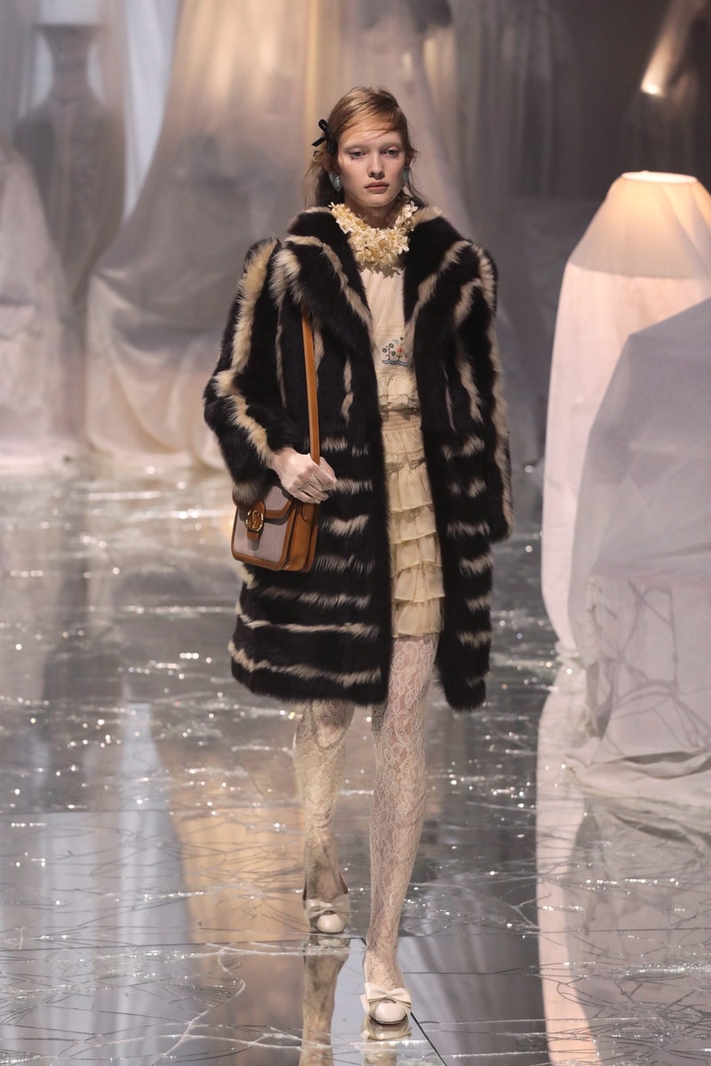 PFW：Alessandro Michele 的 Valentino 時代，以浪漫華麗的波希米亞風格展開序幕