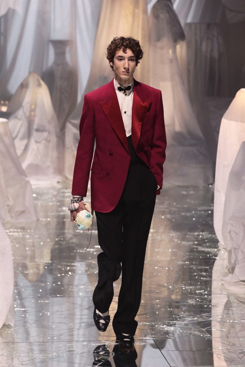 PFW：Alessandro Michele 的 Valentino 時代，以浪漫華麗的波希米亞風格展開序幕