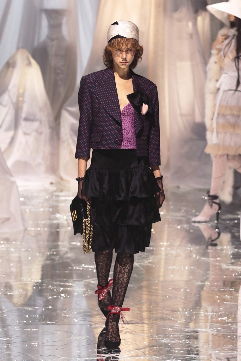 PFW：Alessandro Michele 的 Valentino 時代，以浪漫華麗的波希米亞風格展開序幕