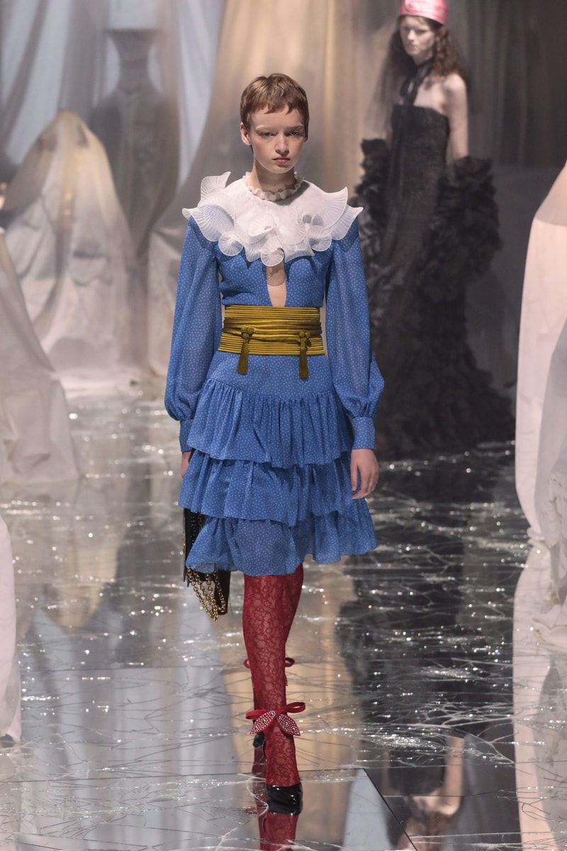 PFW：Alessandro Michele 的 Valentino 時代，以浪漫華麗的波希米亞風格展開序幕