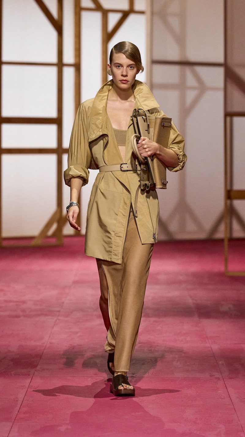 hermes pfw 2025 spring summer looks detail birkin inspiration