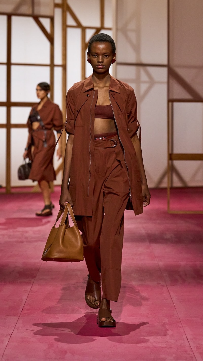 hermes pfw 2025 spring summer looks detail birkin inspiration