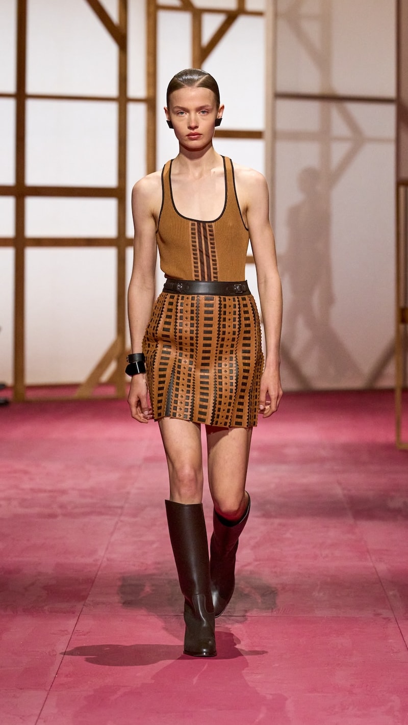 hermes pfw 2025 spring summer looks detail birkin inspiration