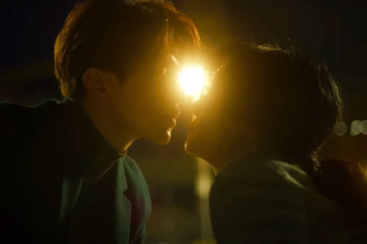 Single in Seoul Lee Dong Wook Lim Soo Jung movie trailer
