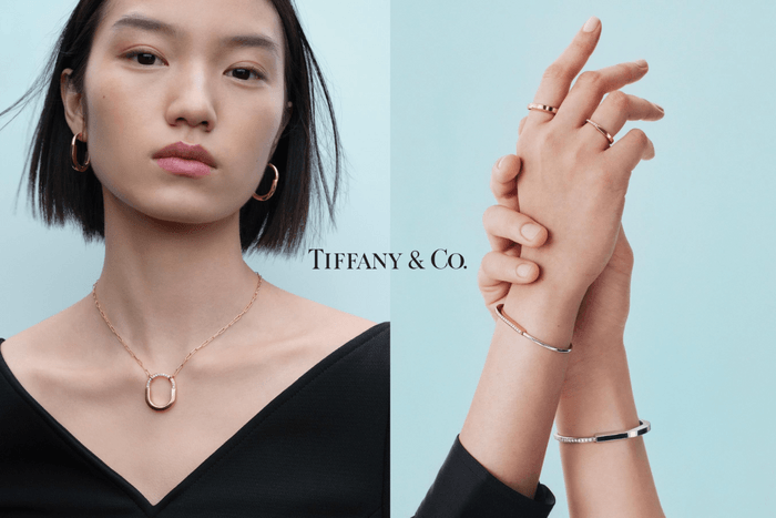 個性女孩精緻耀眼的法寶:Tiffany & Co. 兩大珠寶系列,融入日常穿搭也很帥氣!