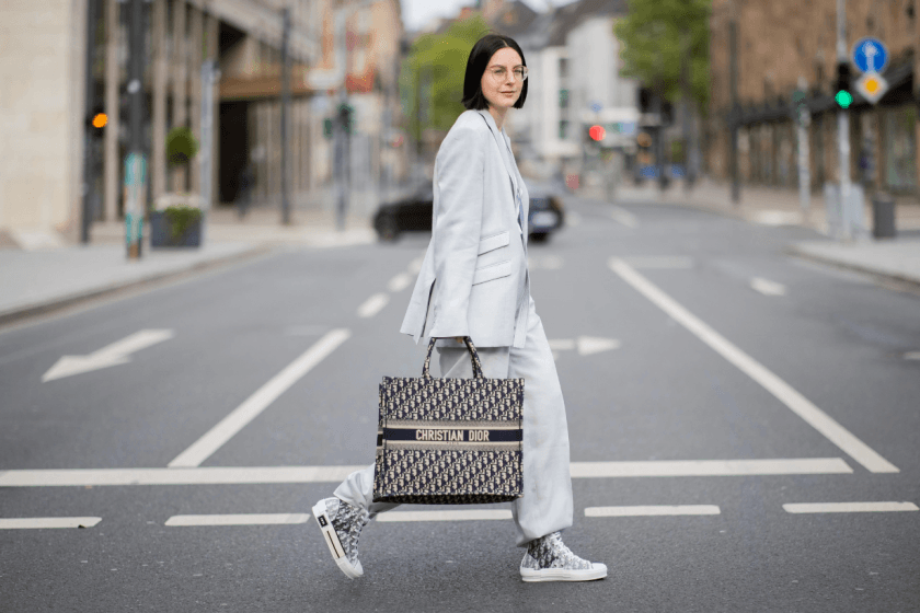 二手精品怎麼選?最炙手可熱的手袋 Top10: Louis Vuitton、Gucci 、Saint Laurent 有這幾個特點的包款開始熱銷!