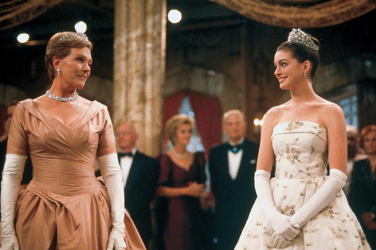 Anne Hathaway Confirmed The Princess Diaries 3