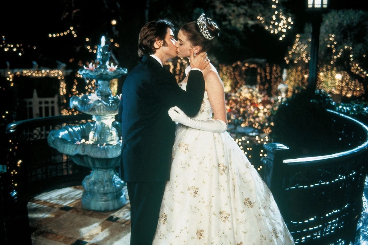 Anne Hathaway Confirmed The Princess Diaries 3
