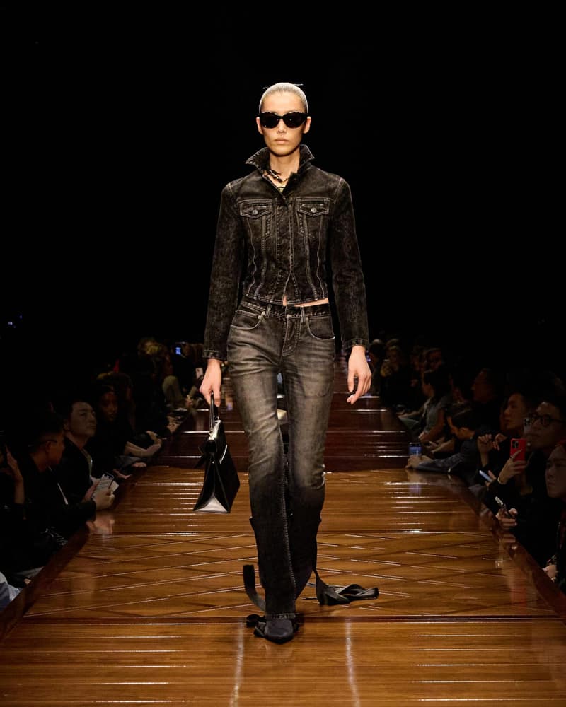 Balenciaga 2025SS fashion show