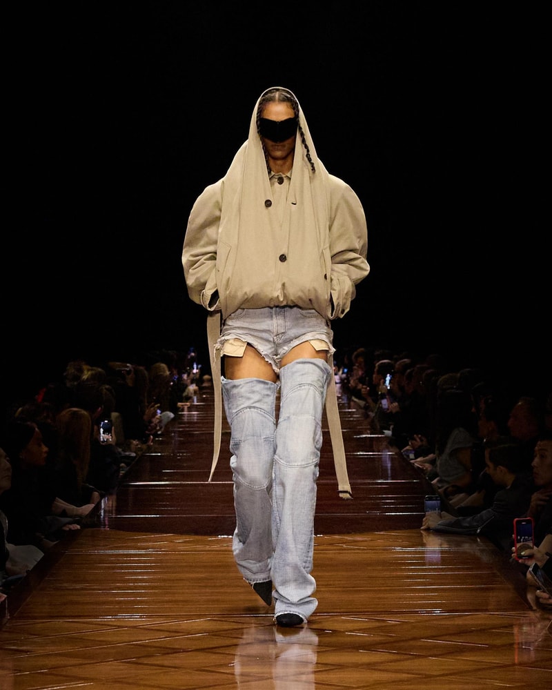 Balenciaga 2025SS fashion show