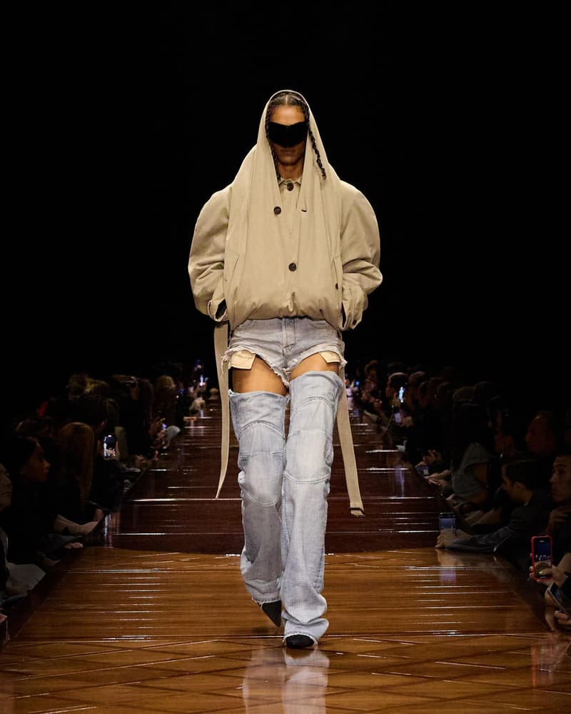 Balenciaga 2025SS fashion show