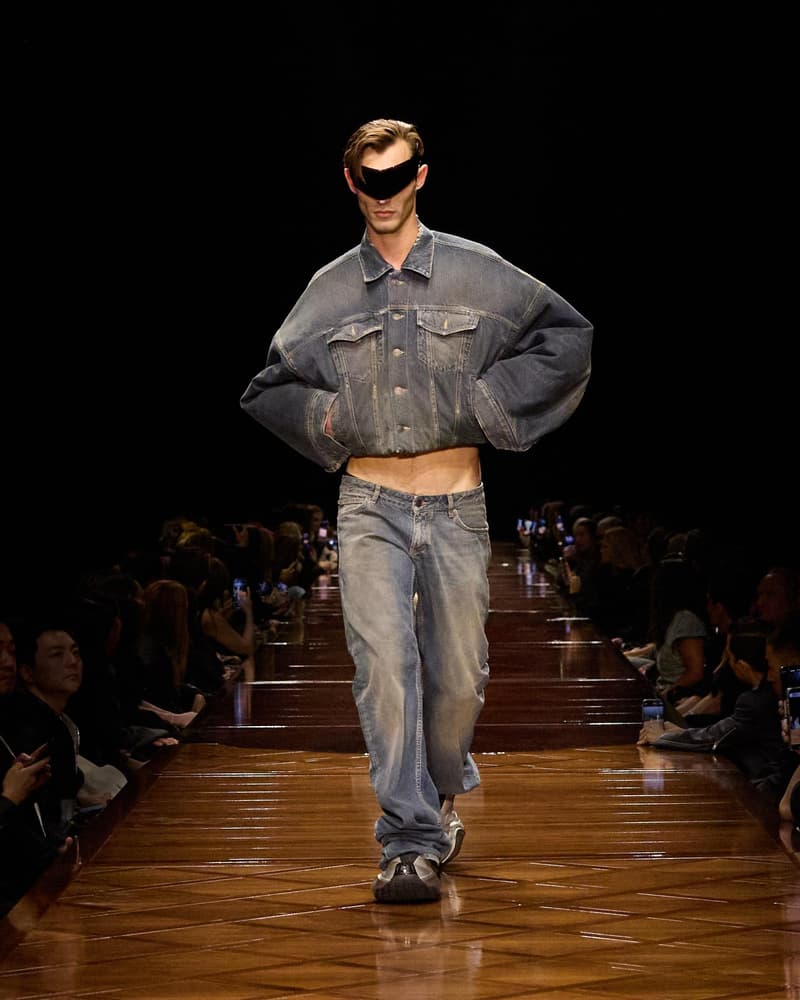 Balenciaga 2025SS fashion show