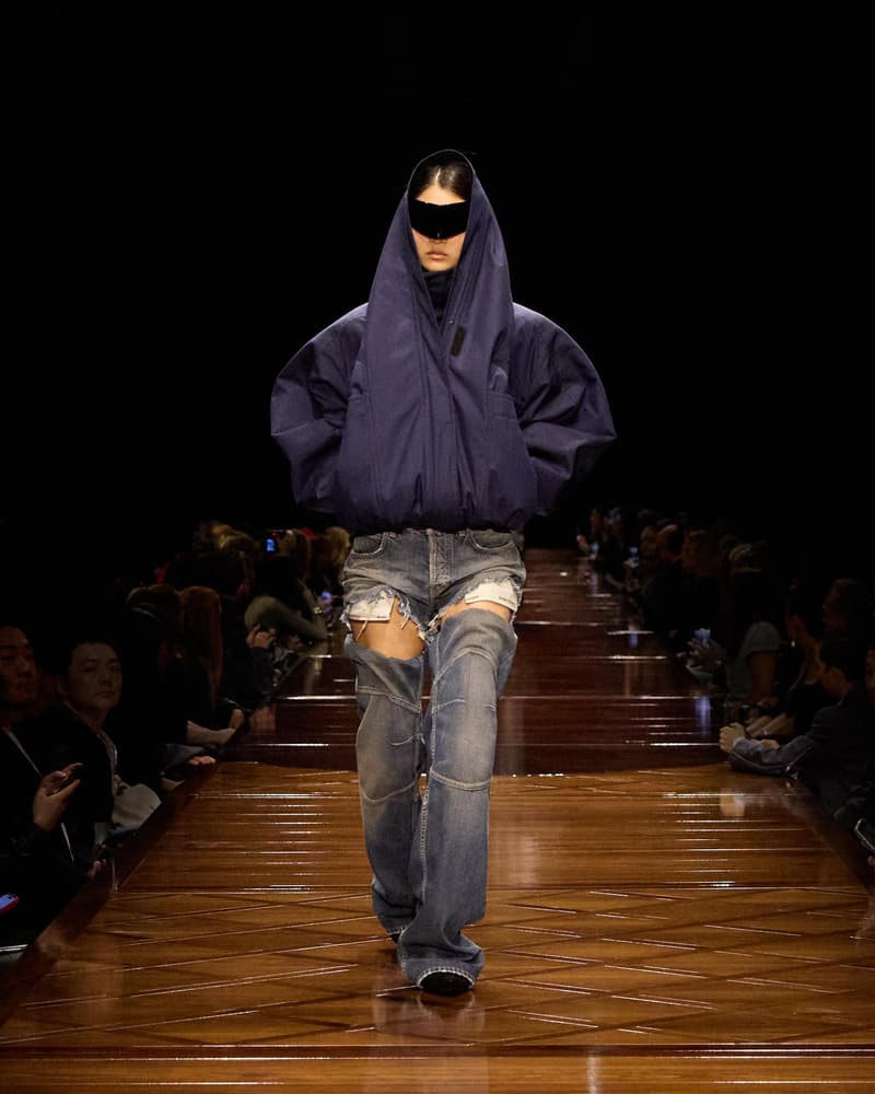 Balenciaga 2025SS fashion show
