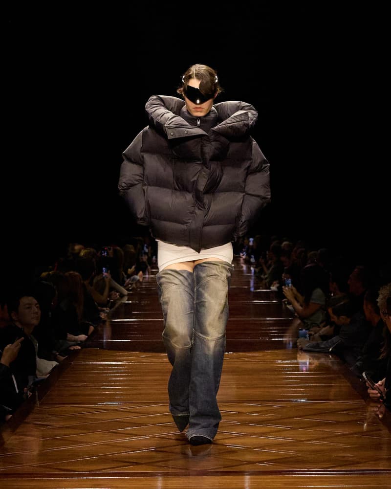 Balenciaga 2025SS fashion show