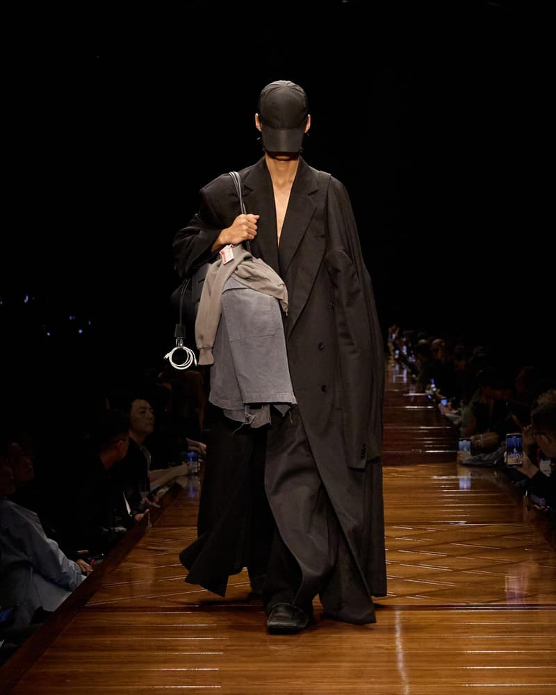 Balenciaga 2025SS fashion show