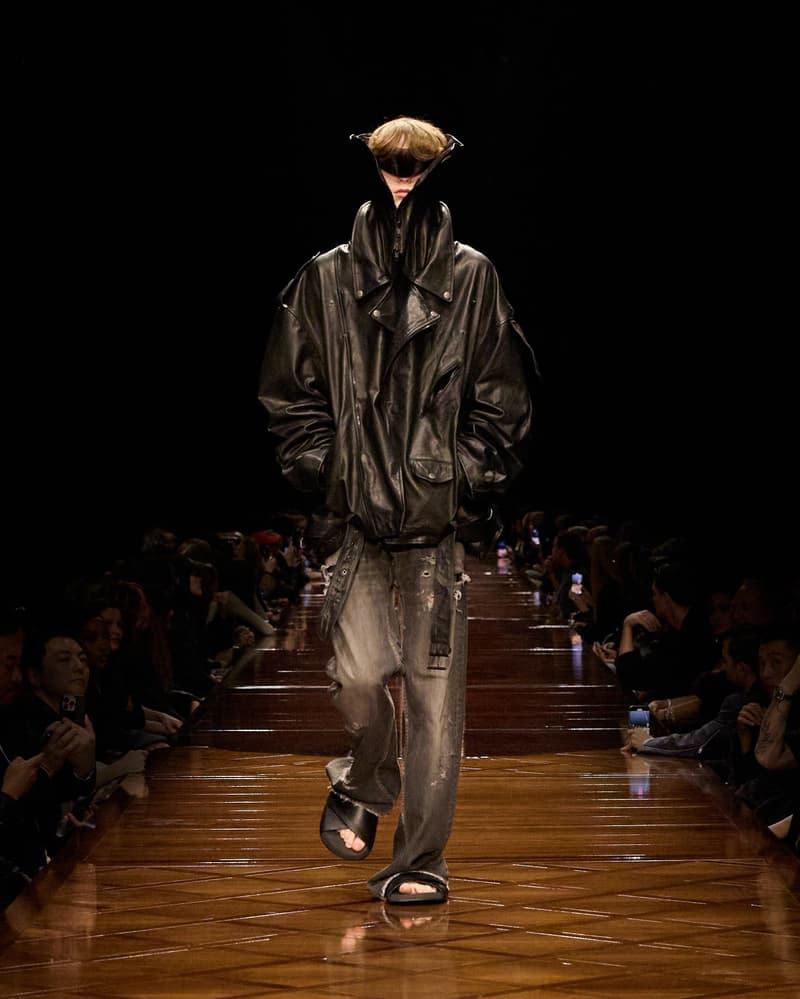 Balenciaga 2025SS fashion show