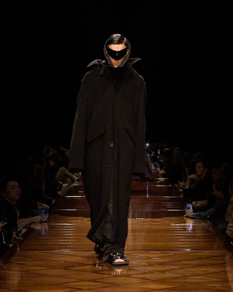 Balenciaga 2025SS fashion show