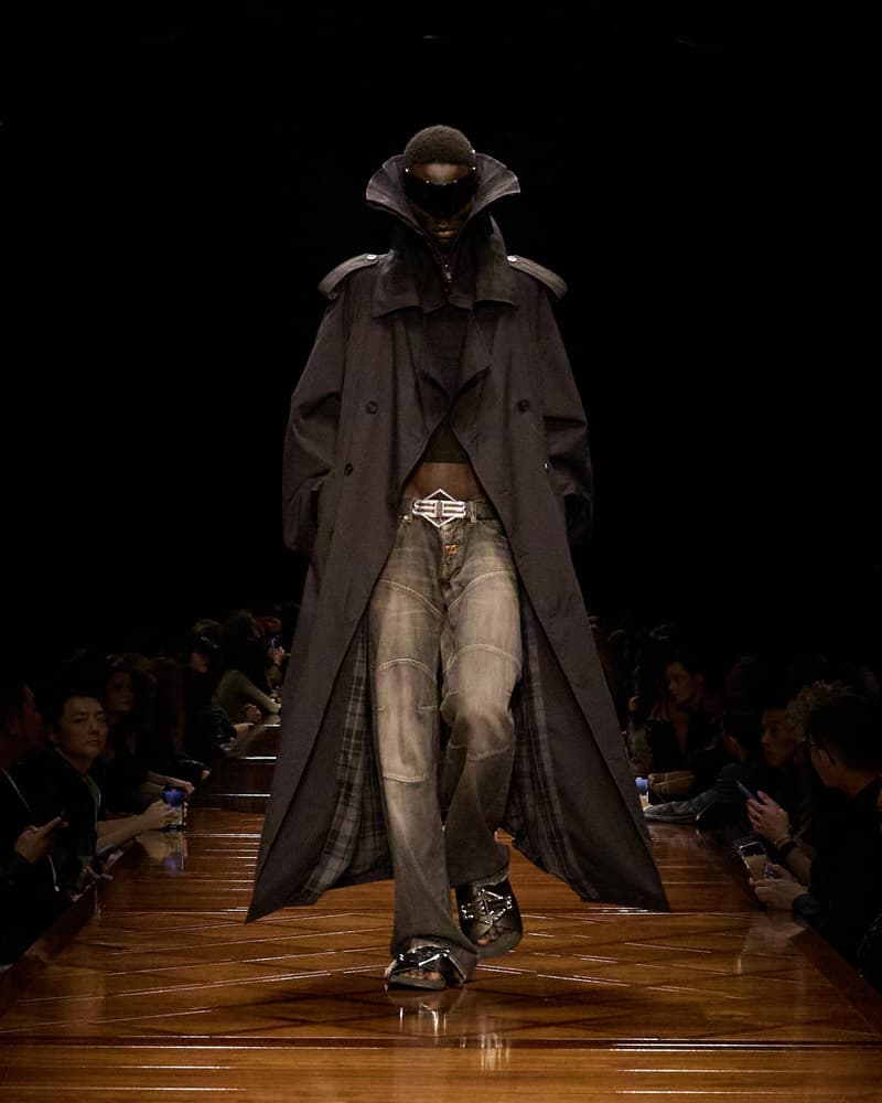 Balenciaga 2025SS fashion show