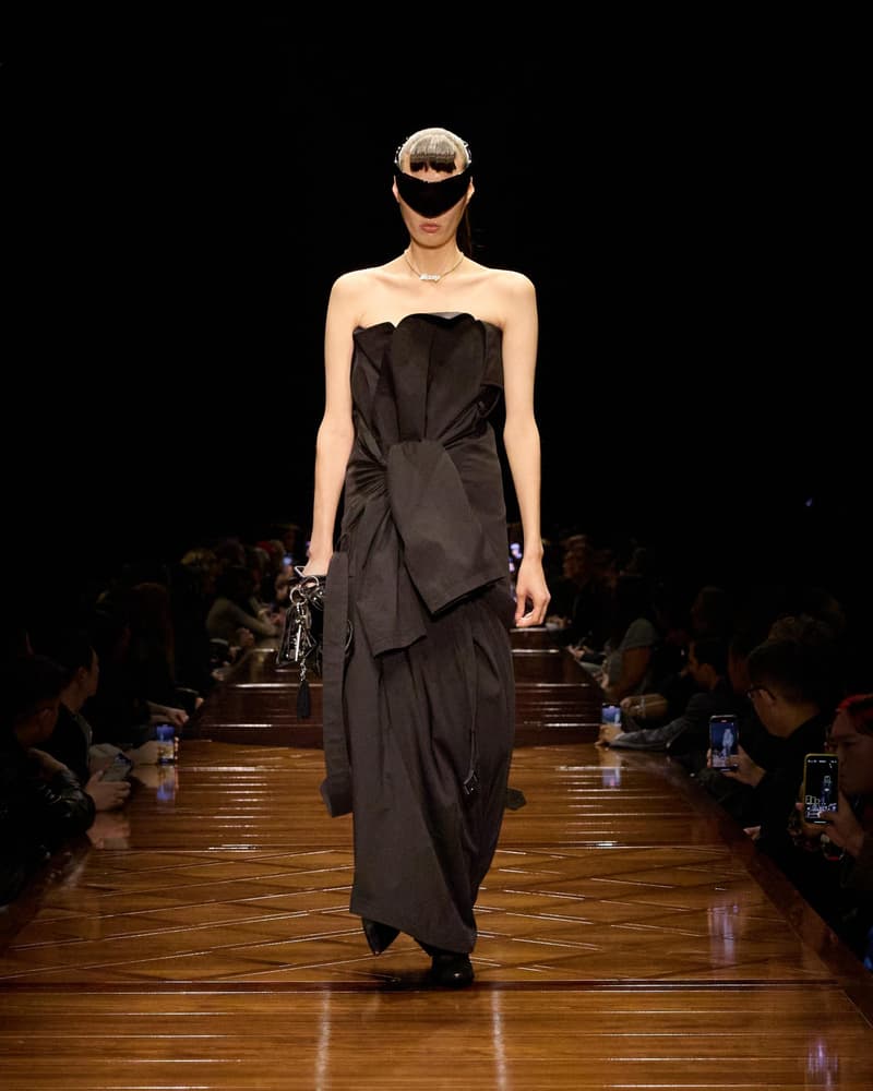Balenciaga 2025SS fashion show