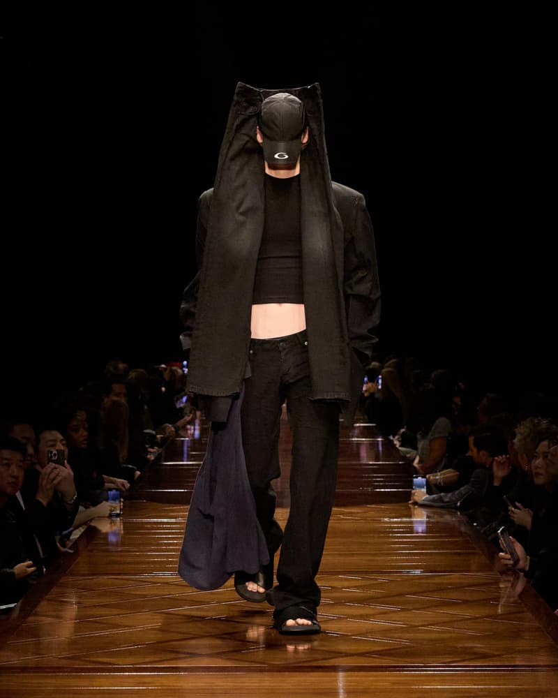 Balenciaga 2025SS fashion show