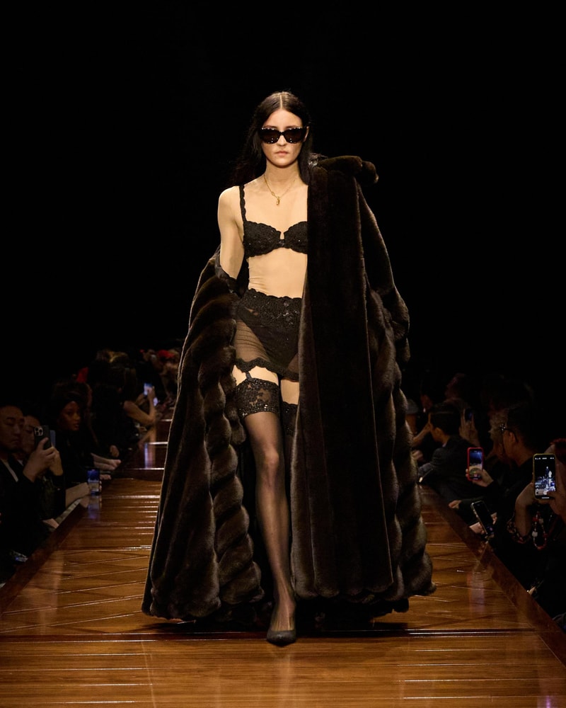 Balenciaga 2025SS fashion show