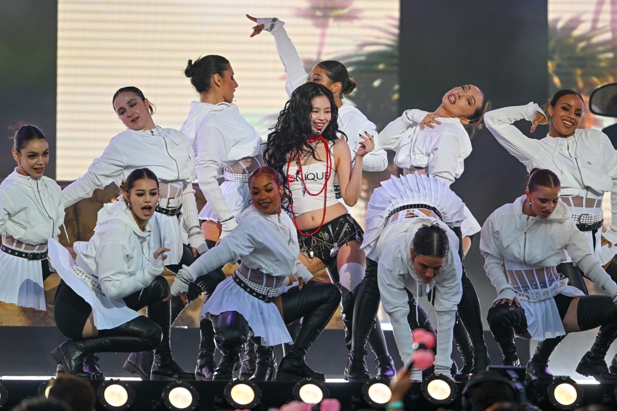 BLACKPINK Jennie Mantra Jimmy Kimmel Live Performance
