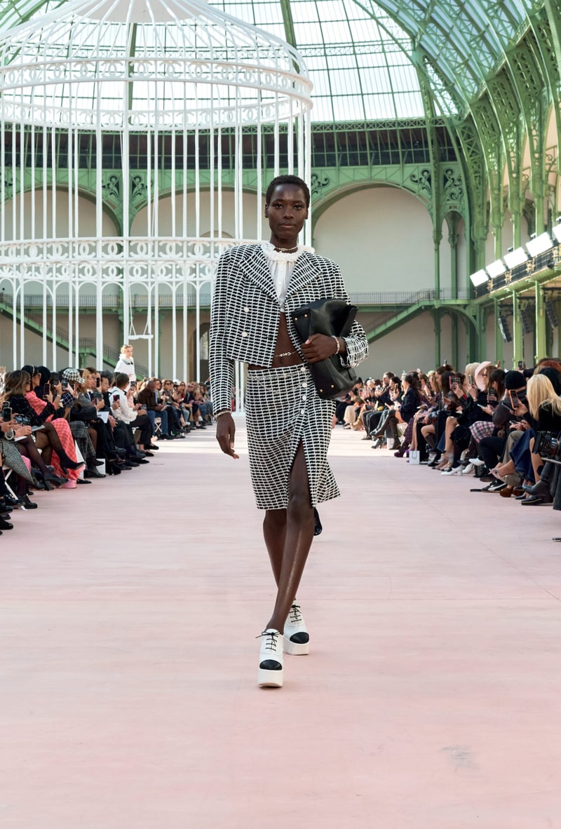 chanel 2025 spring summer grand palais paris fashion week looks