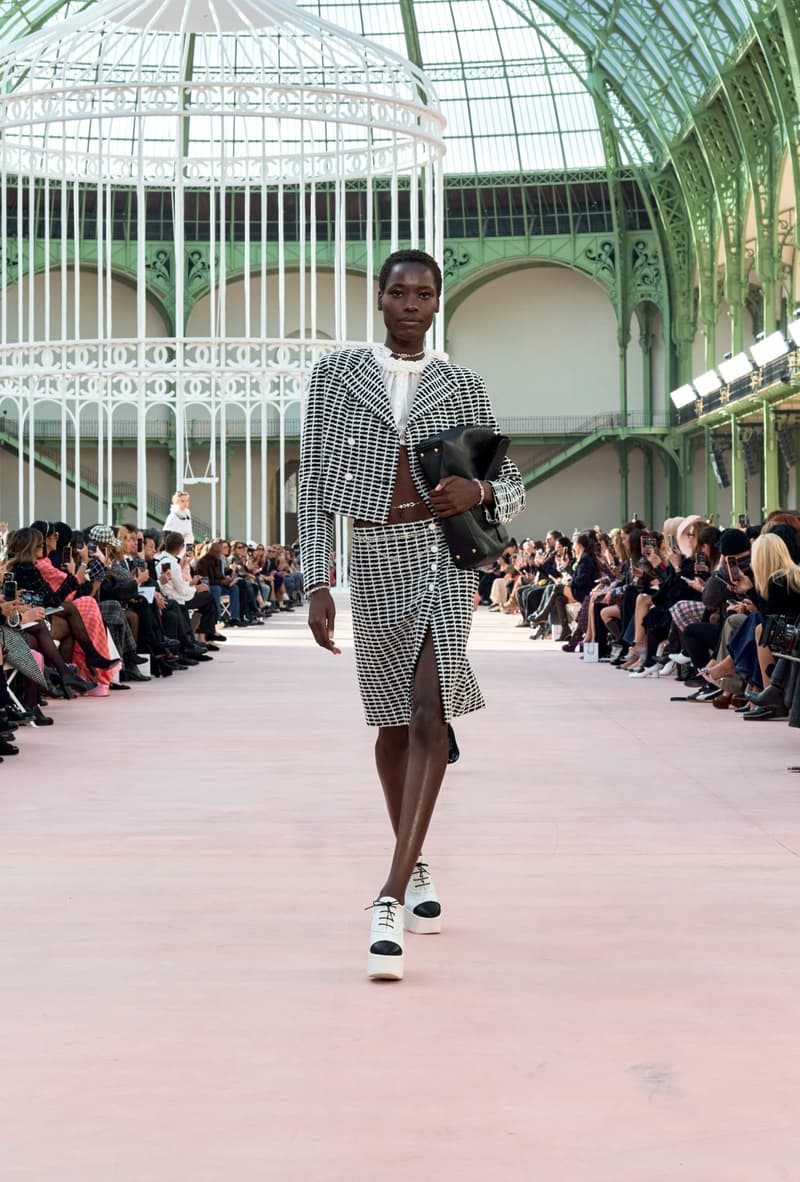 chanel 2025 spring summer grand palais paris fashion week looks
