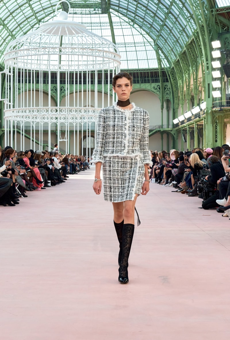 chanel 2025 spring summer grand palais paris fashion week looks