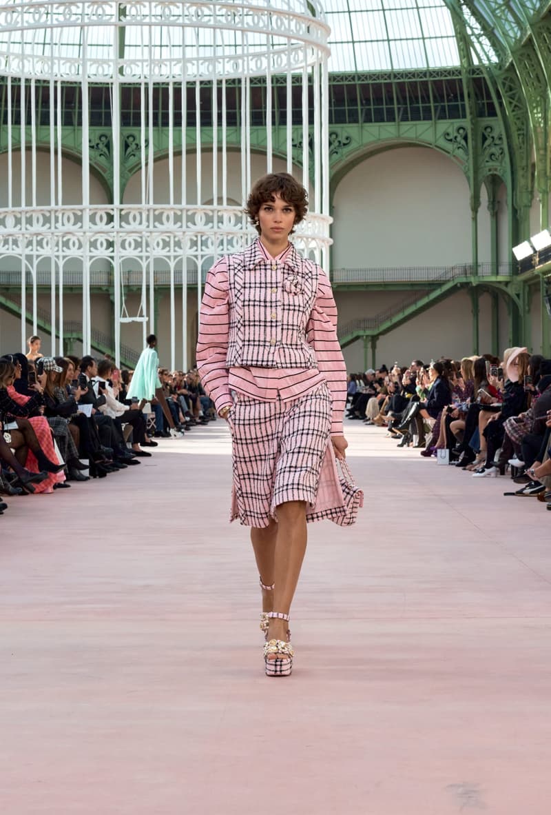 chanel 2025 spring summer grand palais paris fashion week looks