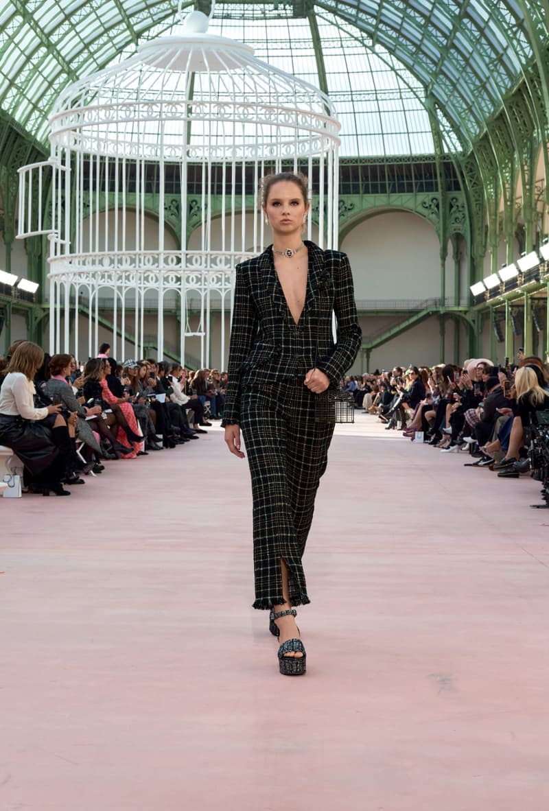 chanel 2025 spring summer grand palais paris fashion week looks