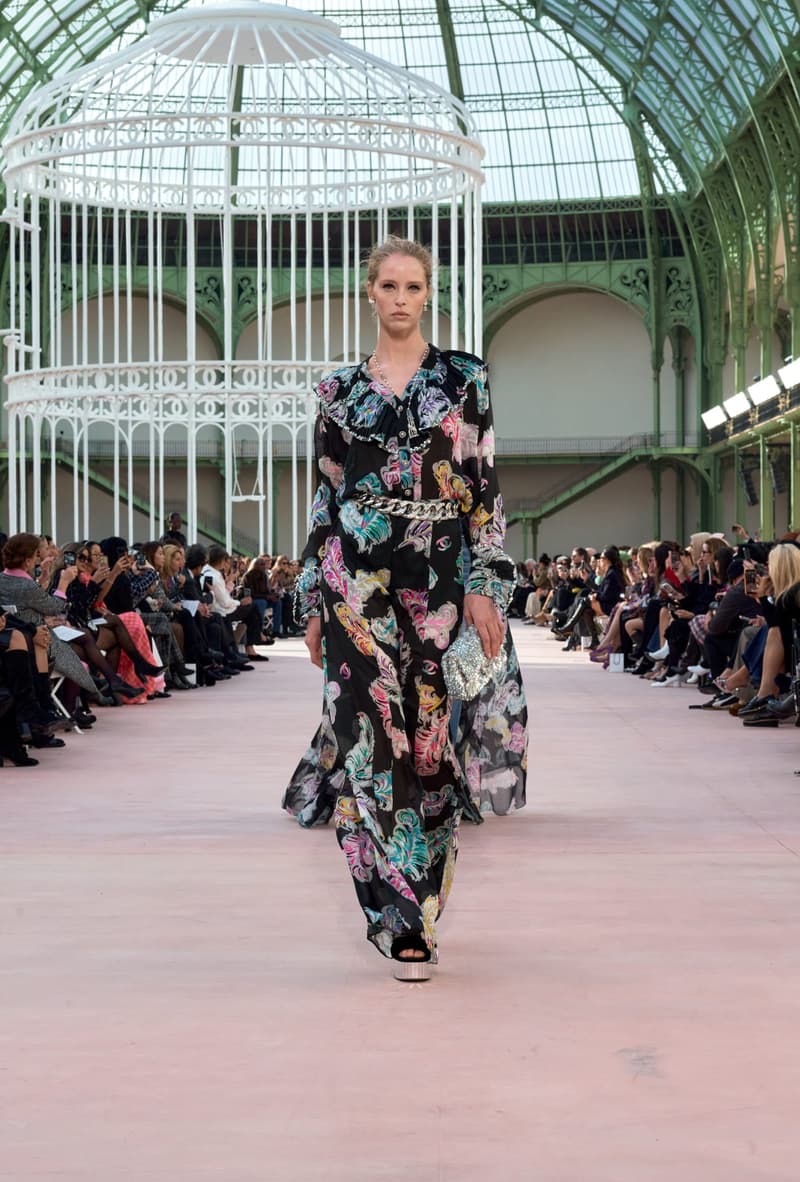 chanel 2025 spring summer grand palais paris fashion week looks