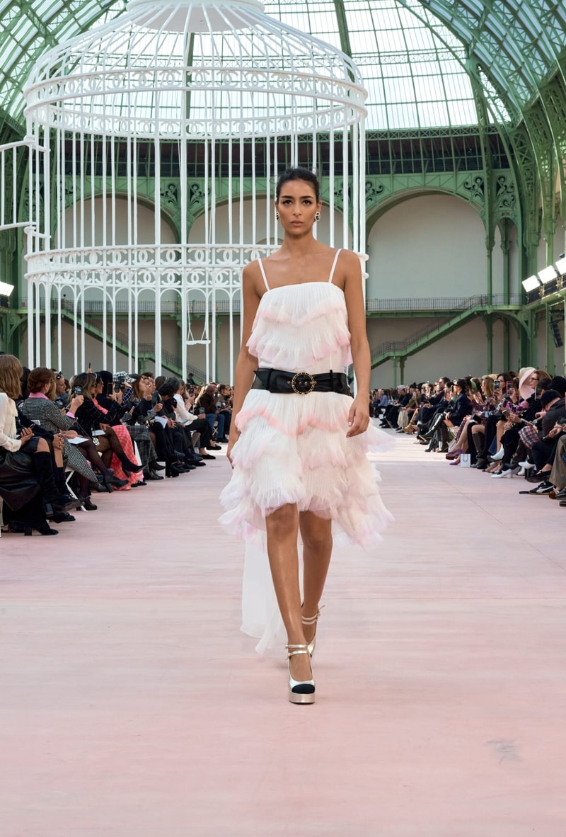 chanel 2025 spring summer grand palais paris fashion week looks