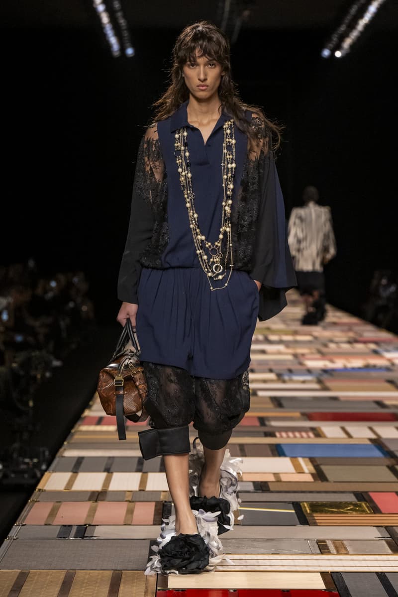 Louis Vuitton 2025ss fahion show