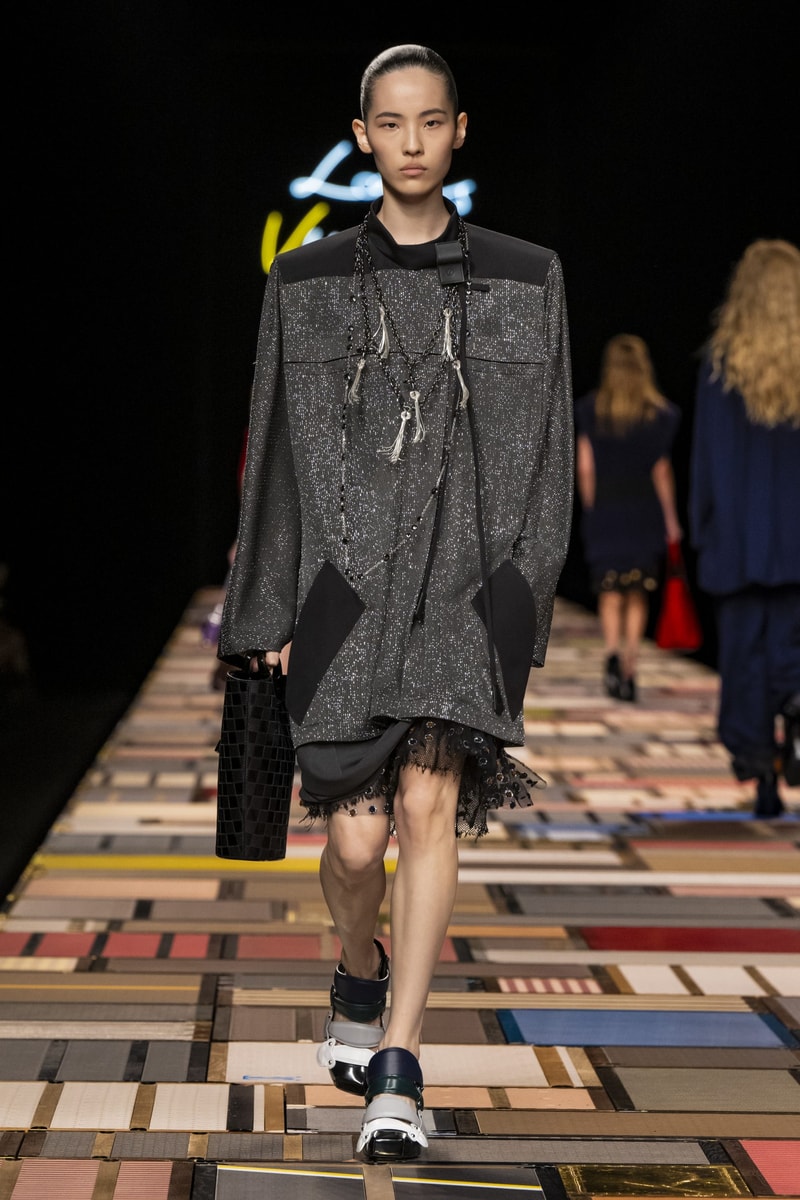 Louis Vuitton 2025ss fahion show