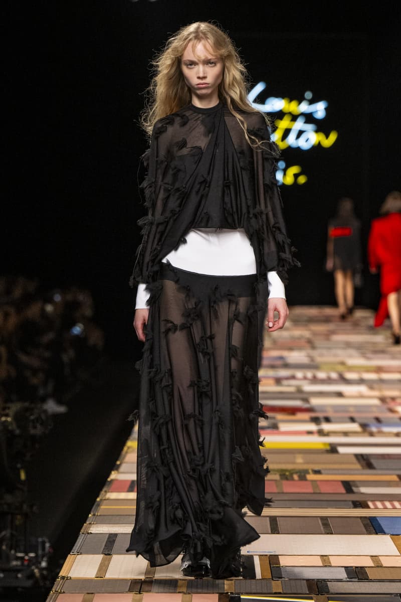 Louis Vuitton 2025ss fahion show