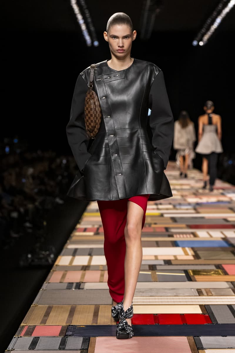 Louis Vuitton 2025ss fahion show