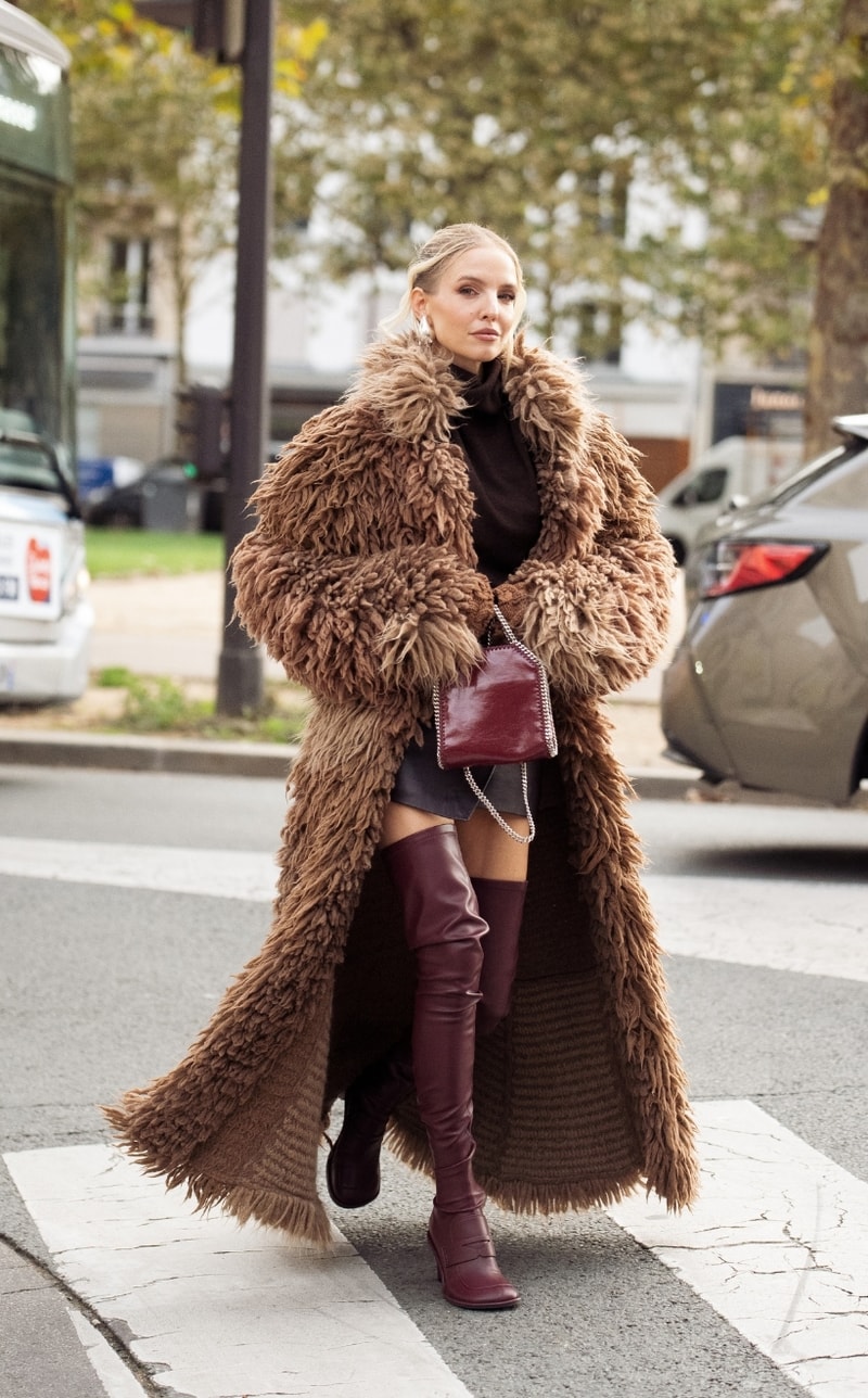 PFW Street Style 2024 Paris Fashion Week streetsnaps