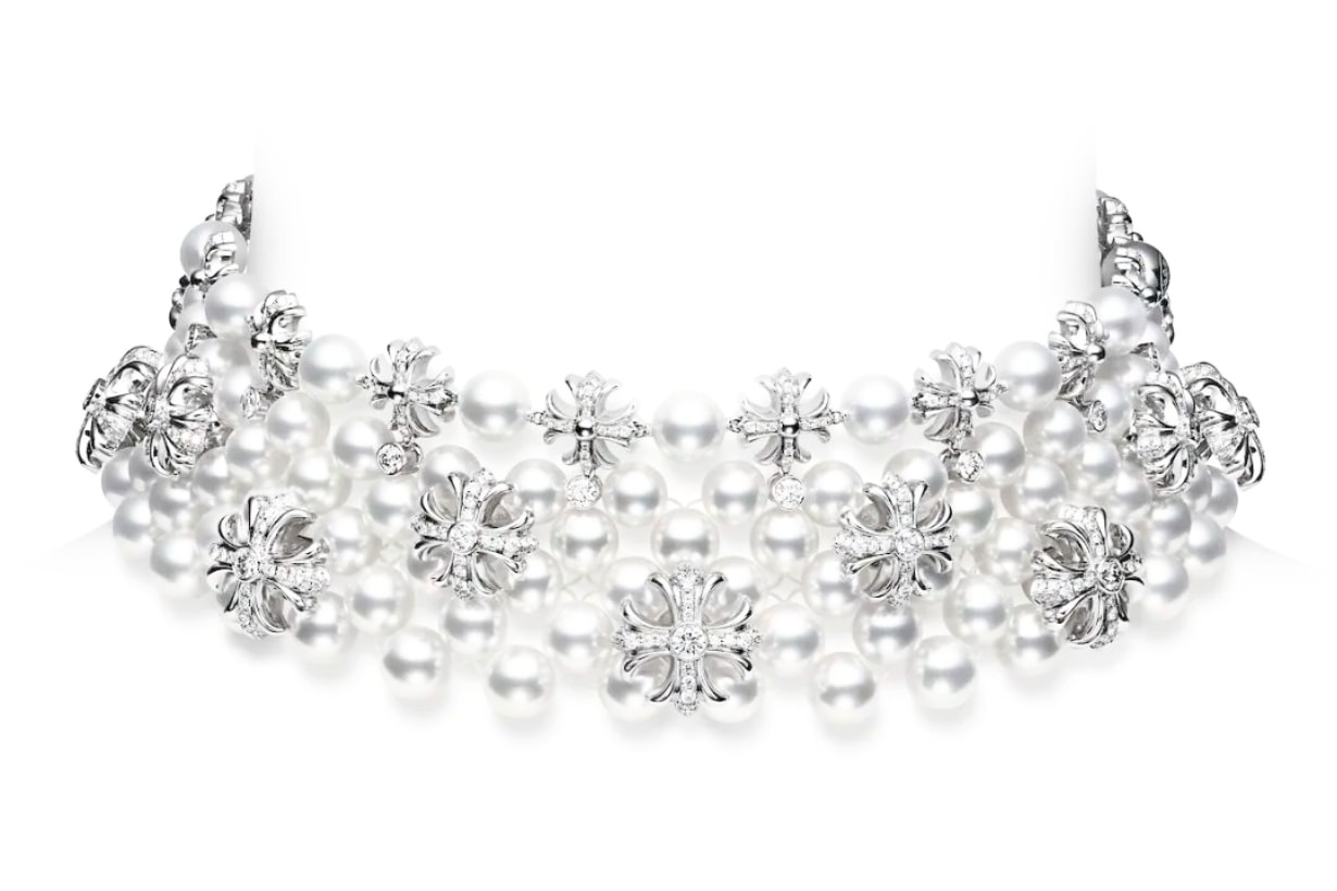 夢幻聯乘!頂級珠寶品牌 Mikimoto 與 Chrome Hearts 驚喜合作,釋出優雅及酷感並存的配飾系列