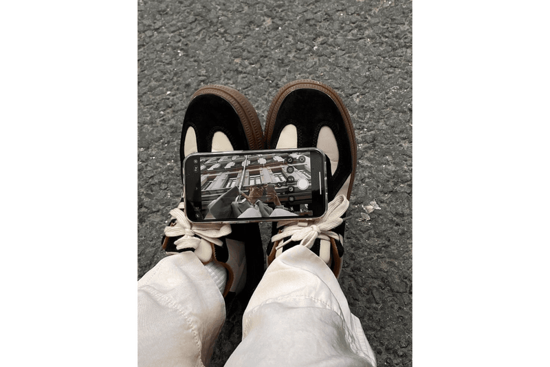 Sneaker Selfie Lifestyle Travel photography tips