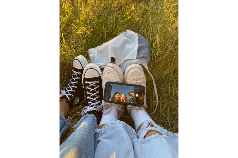 Sneaker Selfie Lifestyle Travel photography tips