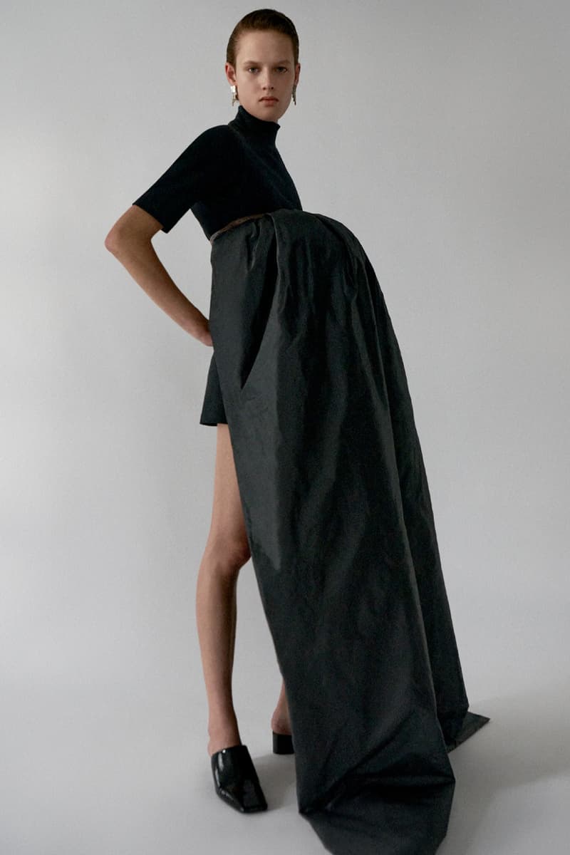 Phoebe Philo 全新系列「B」:總是懂女人愛的慵懶時髦,第一波才上架就開始斷碼!