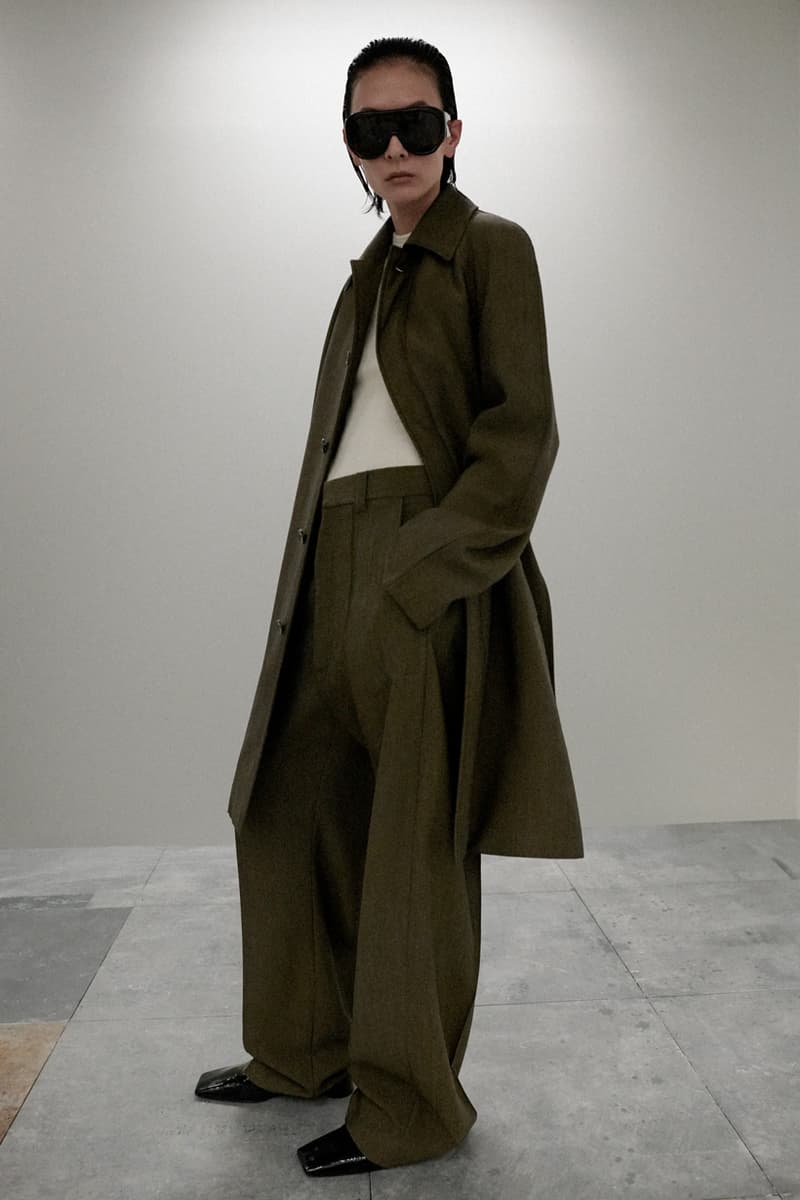 Phoebe Philo 全新系列「B」：總是懂女人愛的慵懶時髦，第一波才上架就開始斷碼！