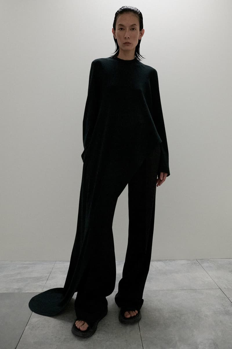 Phoebe Philo 全新系列「B」：總是懂女人愛的慵懶時髦，第一波才上架就開始斷碼！