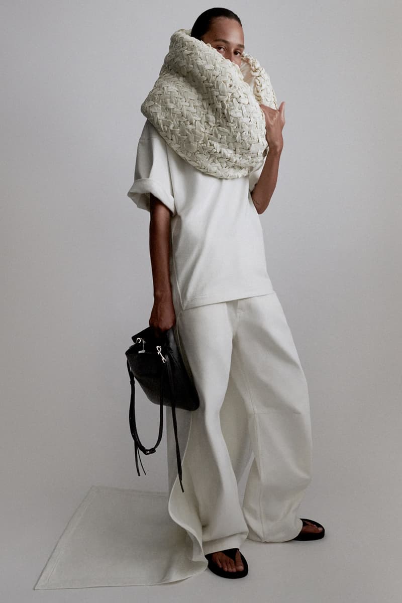 Phoebe Philo 全新系列「B」:總是懂女人愛的慵懶時髦,第一波才上架就開始斷碼!