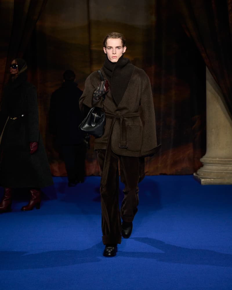 Burberry 2025 fall winter nyfw new york show runway online